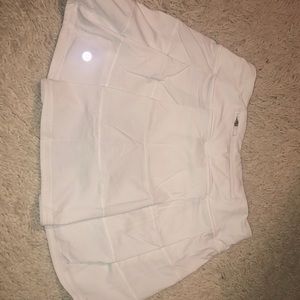 Lululemon size 4 long tennis skirt white